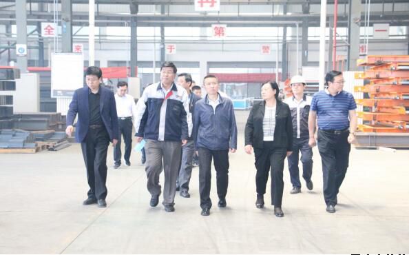 省工信廳督導(dǎo)調(diào)研甘肅泓盛達(dá)科技有限責(zé)任公司生產(chǎn)經(jīng)營(yíng)及項(xiàng)目建設(shè)情況(圖1) 省工信廳督導(dǎo)調(diào)研甘肅泓盛達(dá)科技有限責(zé)任公司生產(chǎn)經(jīng)營(yíng)及項(xiàng)目建設(shè)情況(圖1)