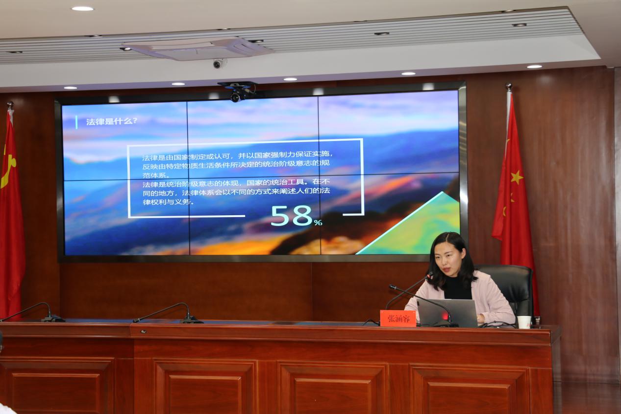 內強素質外樹形象 凝心聚力共謀發(fā)展——泓源公司員工綜合素質提升培訓活動圓滿結束(圖3) 內強素質外樹形象 凝心聚力共謀發(fā)展——泓源公司員工綜合素質提升培訓活動圓滿結束(圖3)