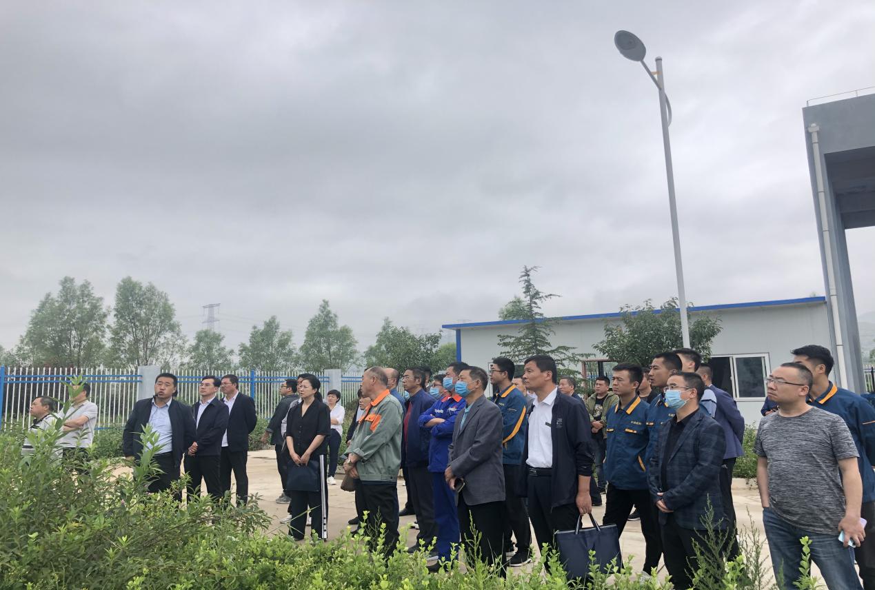 園區(qū)管委會副主任何浩強一行參觀 平?jīng)鲢闯菛|污水處理公司(圖2) 園區(qū)管委會副主任何浩強一行參觀 平?jīng)鲢闯菛|污水處理公司(圖2)